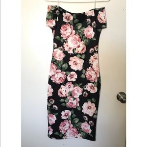Off Shoulders Floral Tight Dress